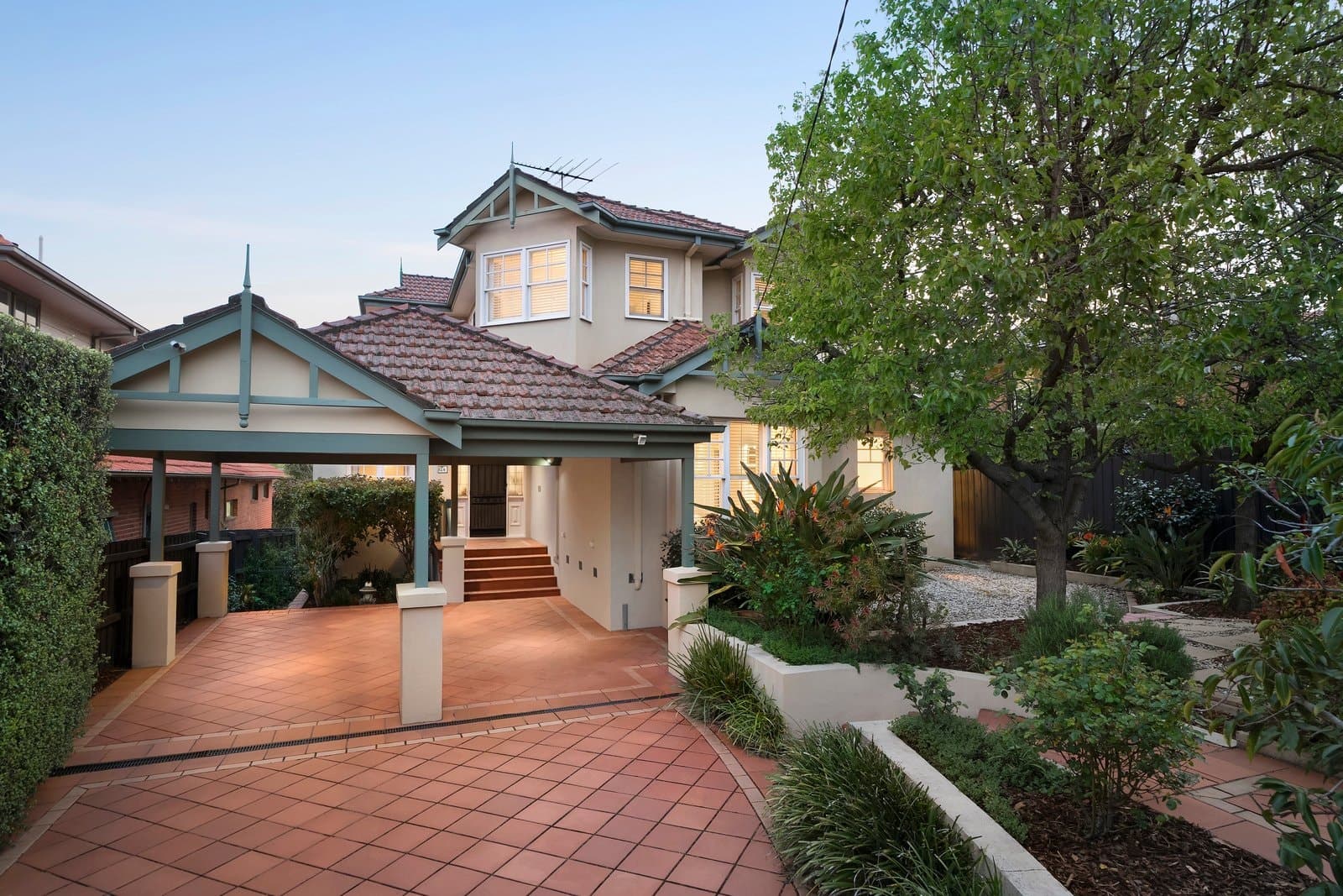 24 Grandview Road, Glen Iris - Image 1
