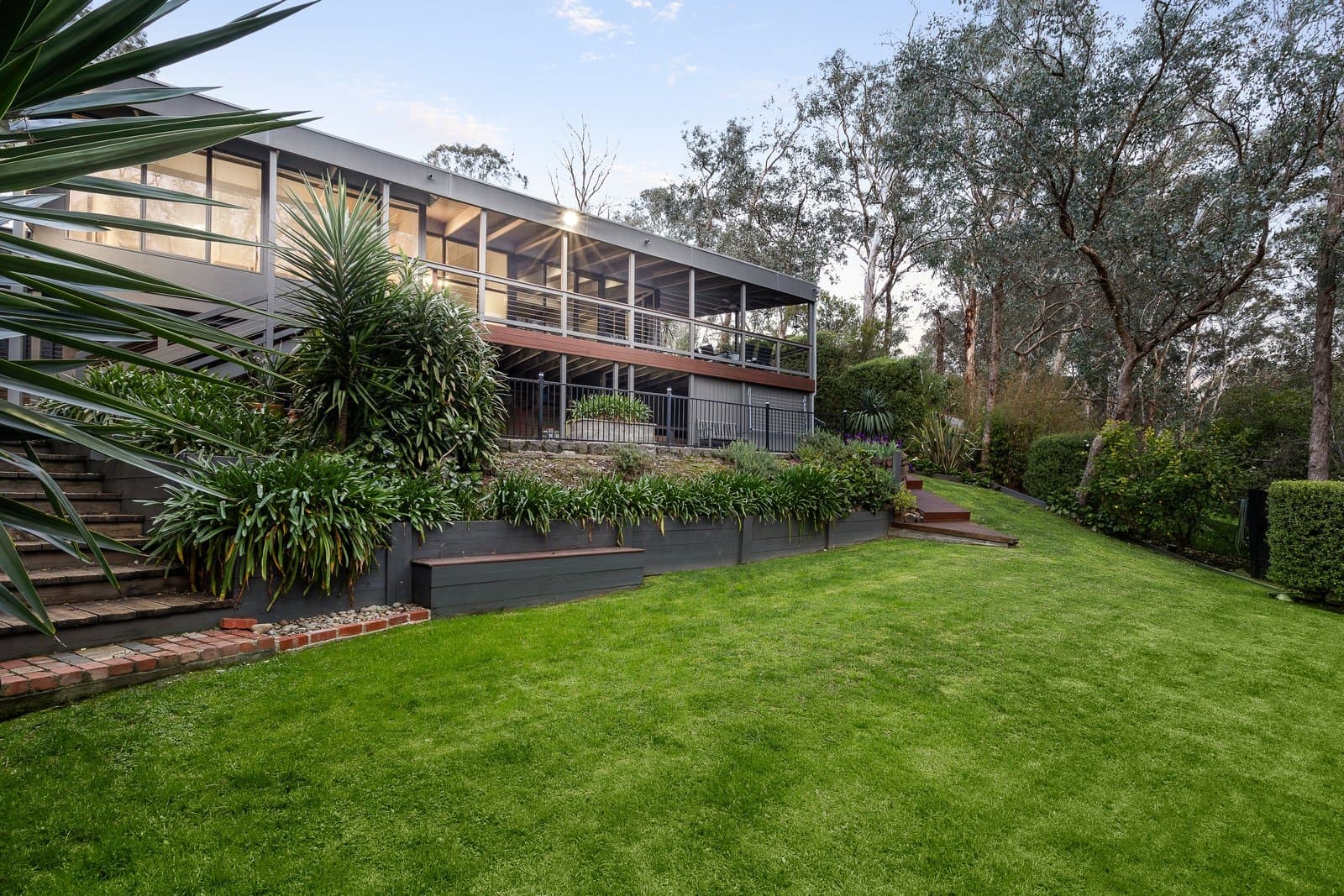 10 Betton Crescent, Warrandyte - Image 1