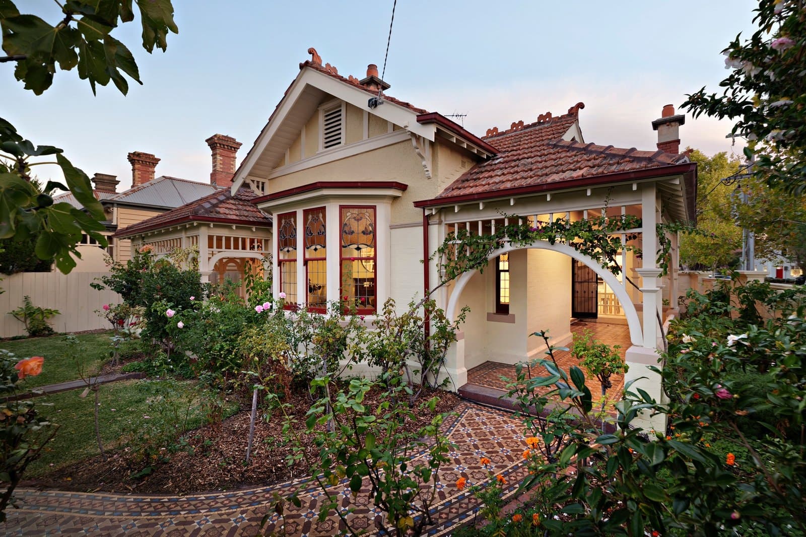 124 Canterbury Road, Middle Park - Image 1