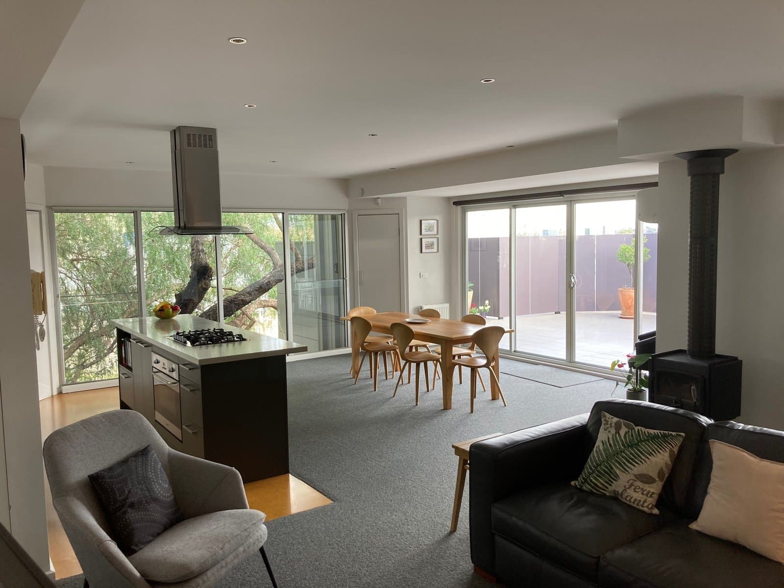 2 Peppercorn Place, Surrey Hills - Image 1