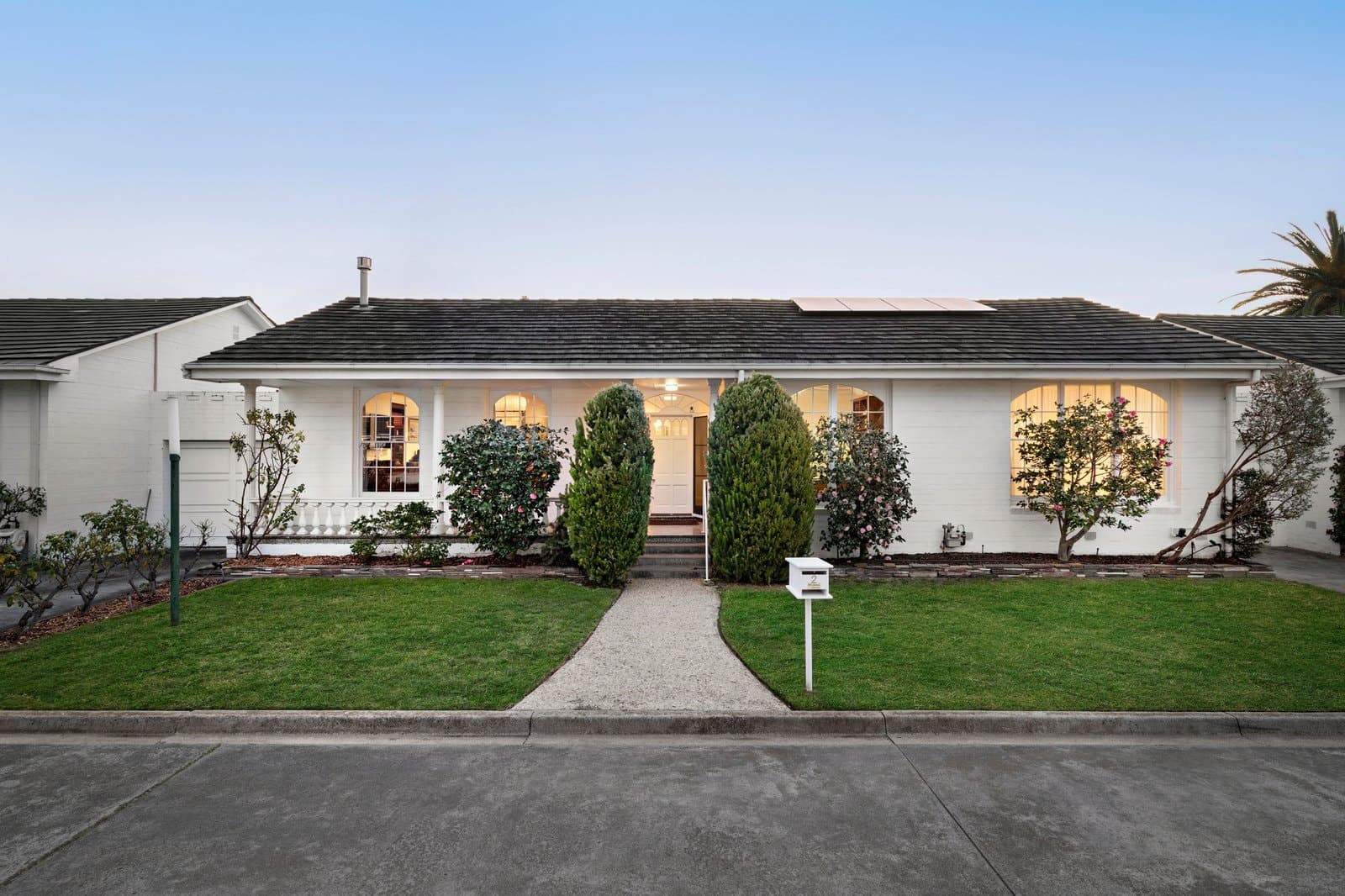 2/10 Dudley Street, Brighton - Image 1
