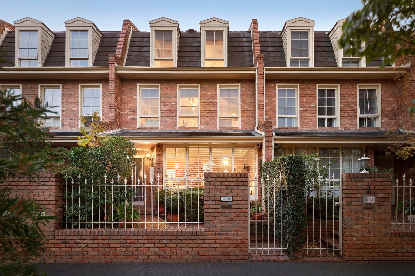 9/55-60 Canterbury Road, Middle Park - Image 1