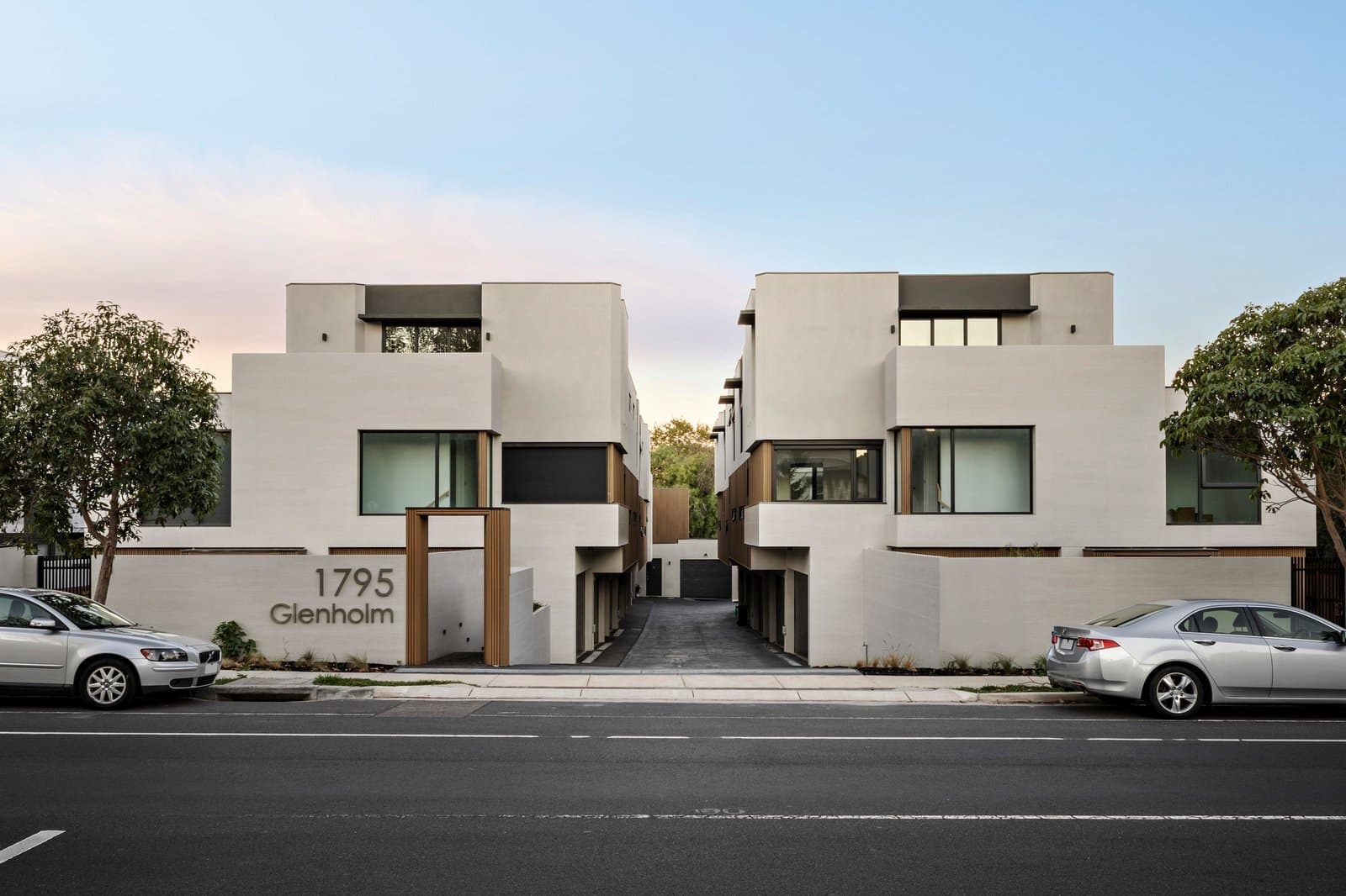 2/1795 Malvern Road, Glen Iris - Image 1