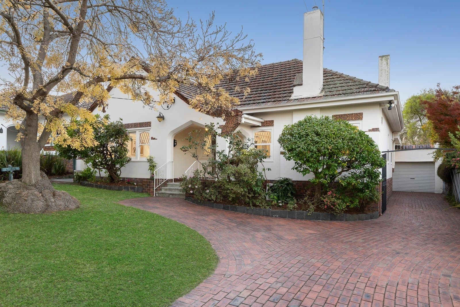 25 Finsbury Way, Camberwell - Image 1
