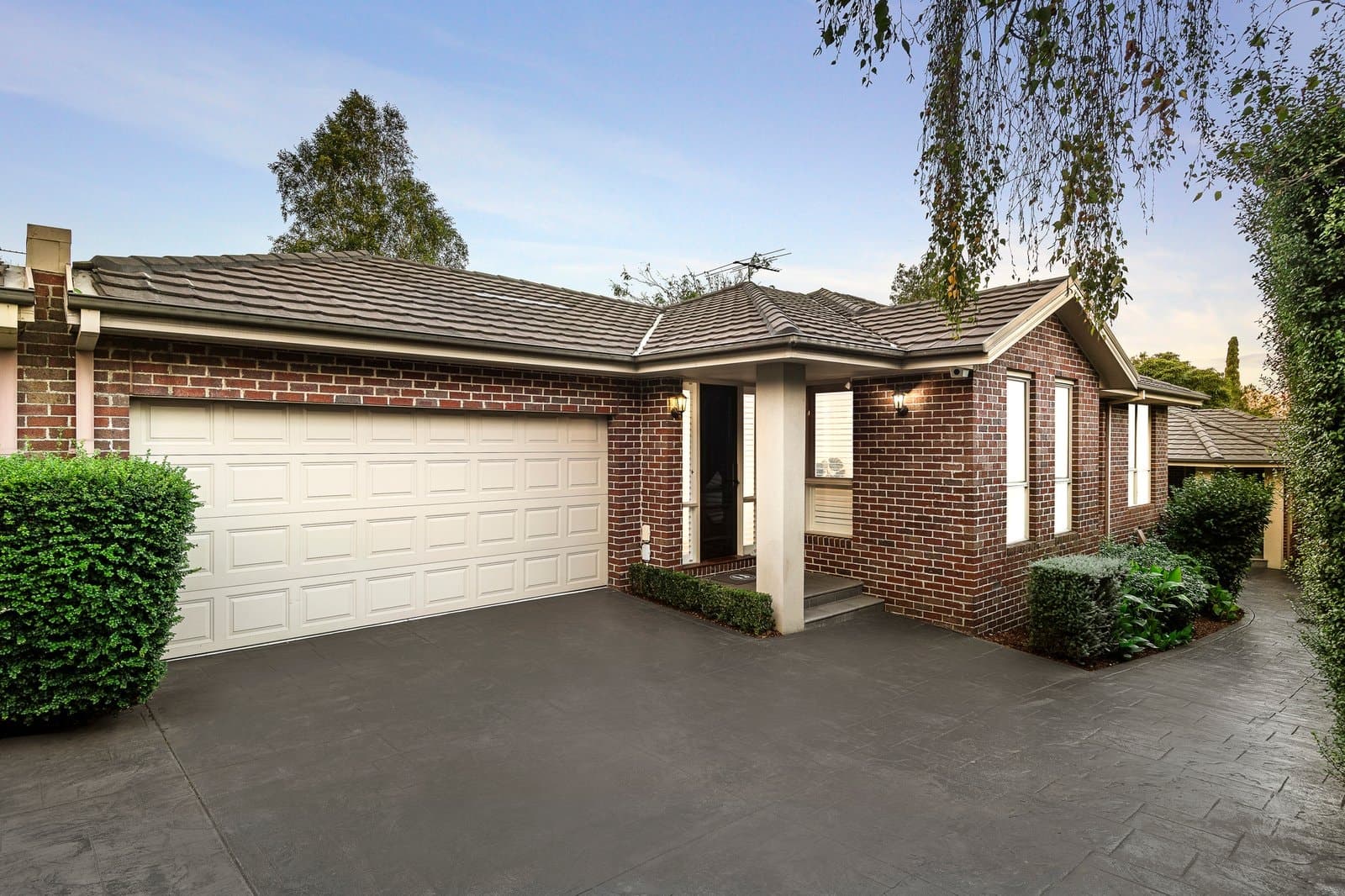 2/16 Francesca Street, Mont Albert North - Image 1