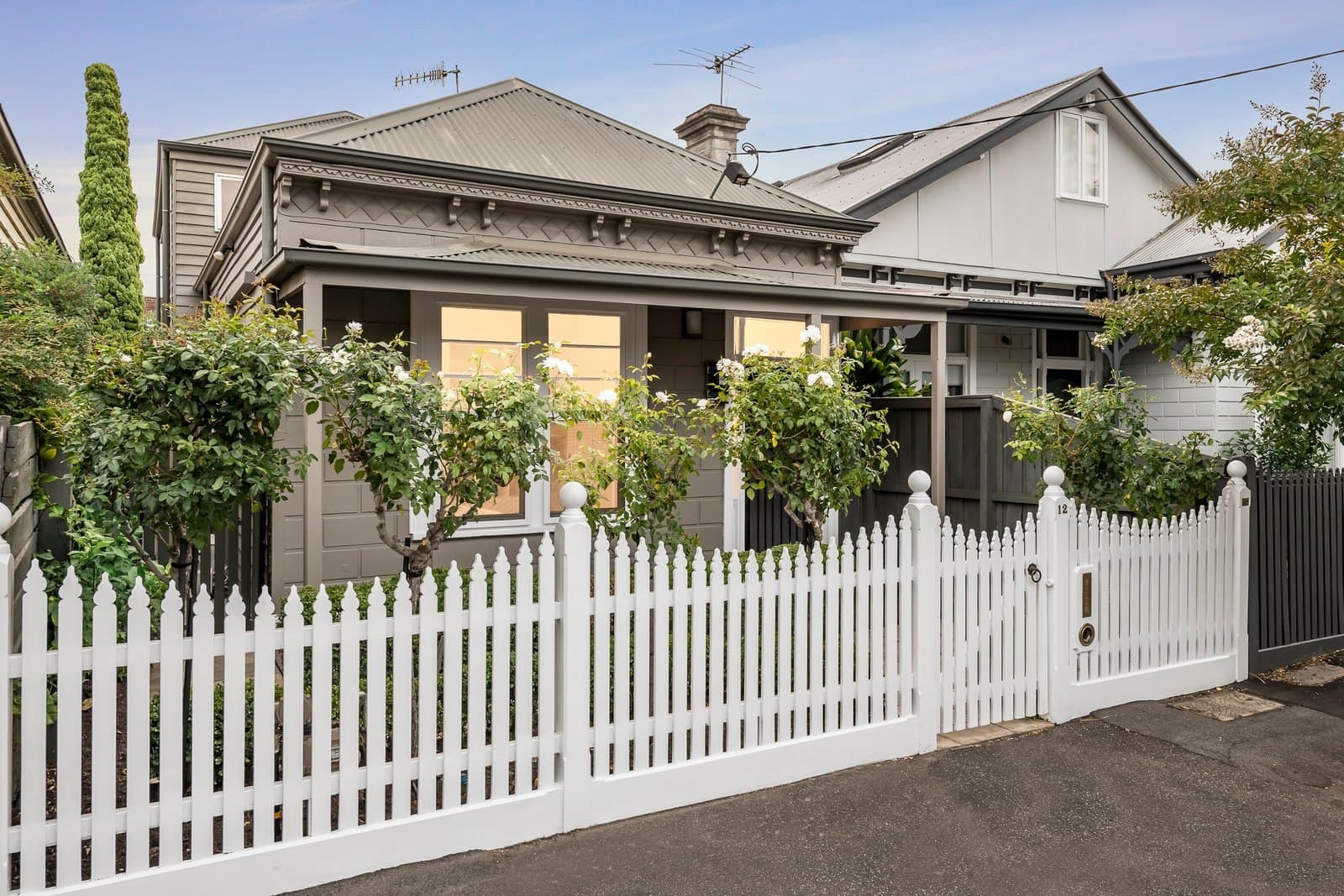 12 Colvin Grove, Hawthorn - Image 1