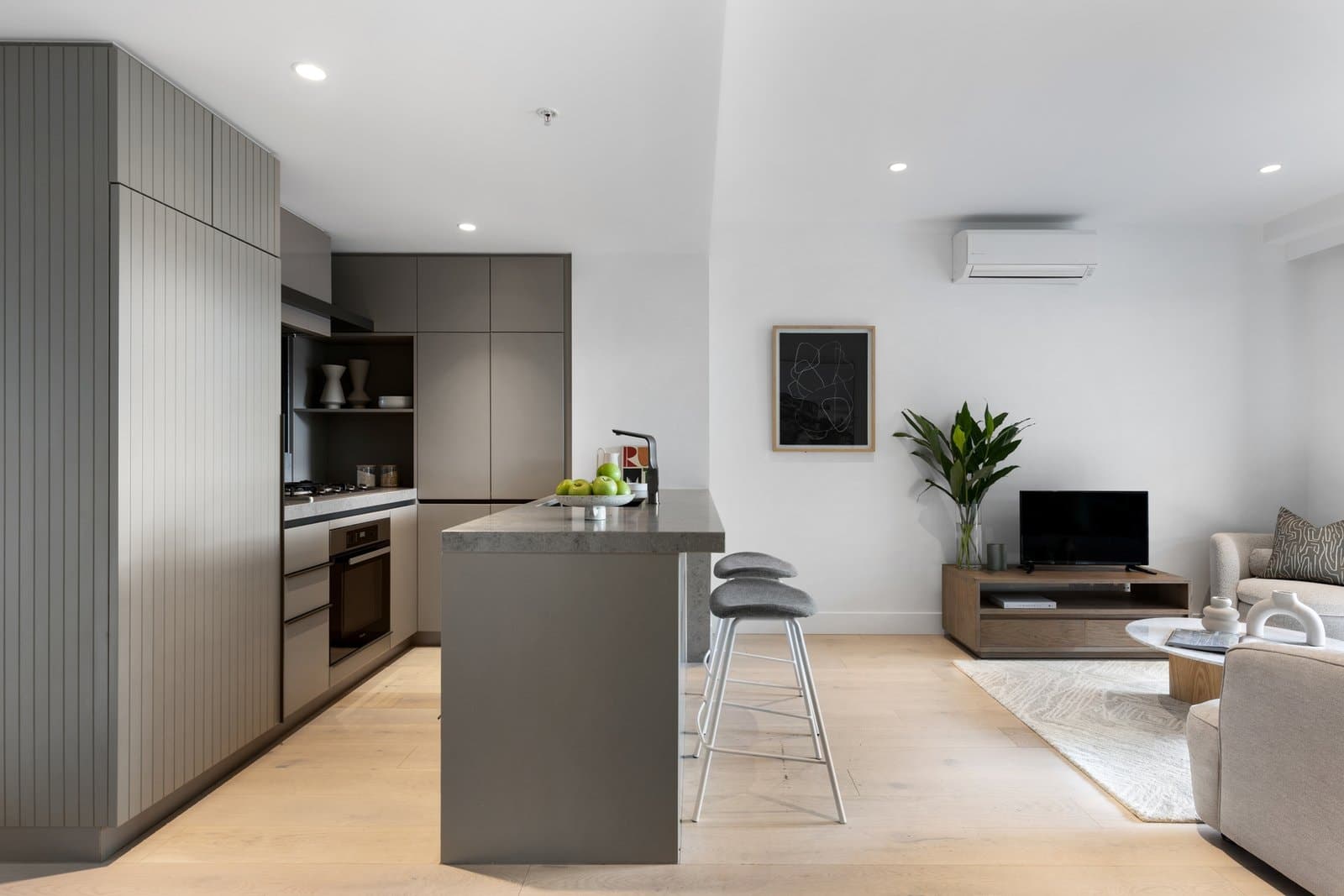 110/708 Burwood Road, Hawthorn East - Image 1