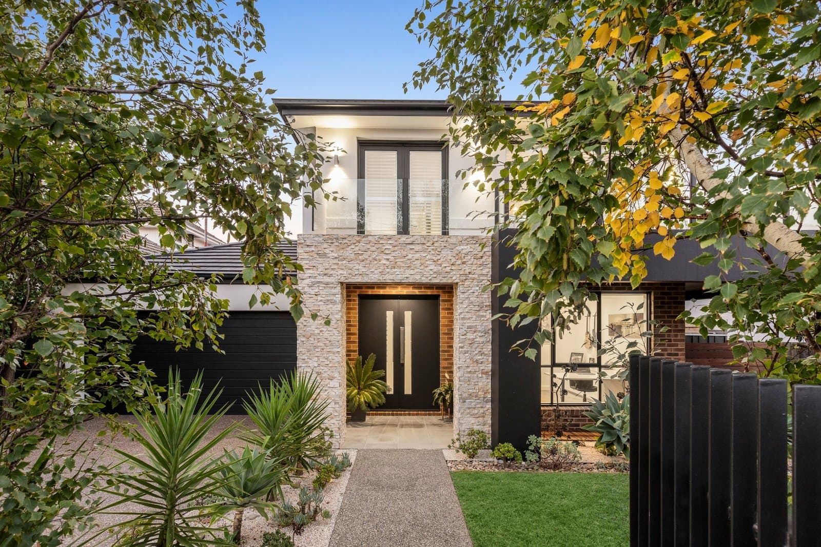 209 Dendy Street, Brighton East - Image 1