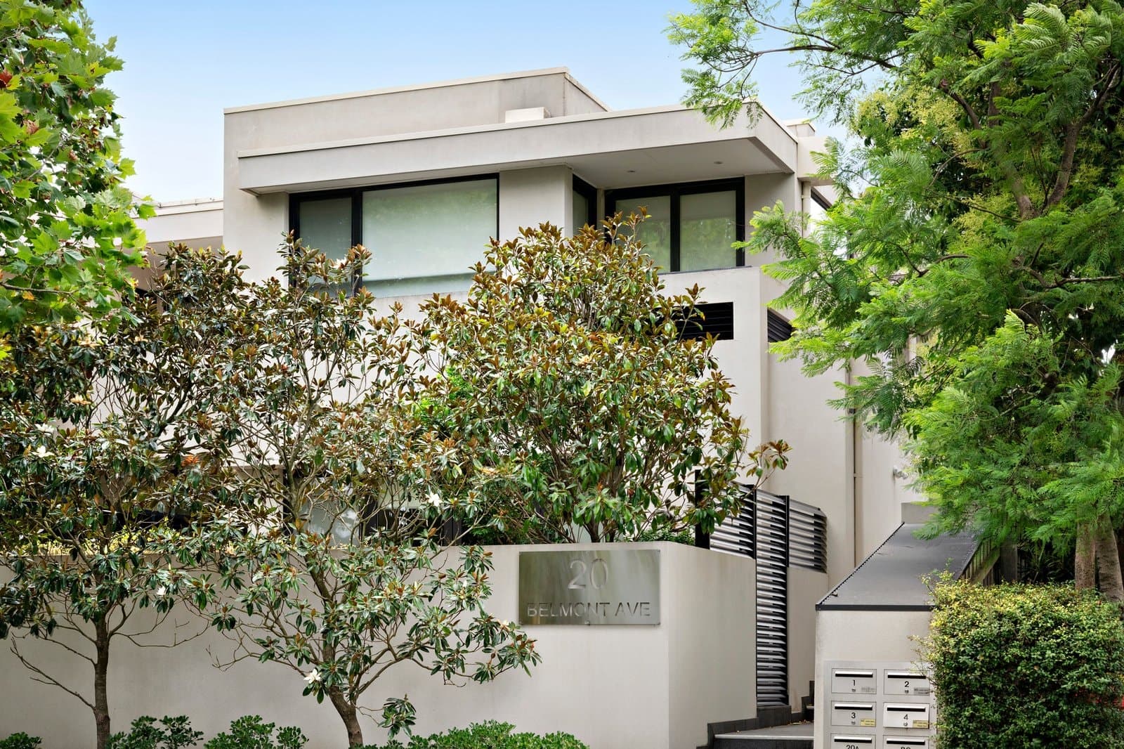 4/20 Belmont Avenue, Glen Iris - Image 1