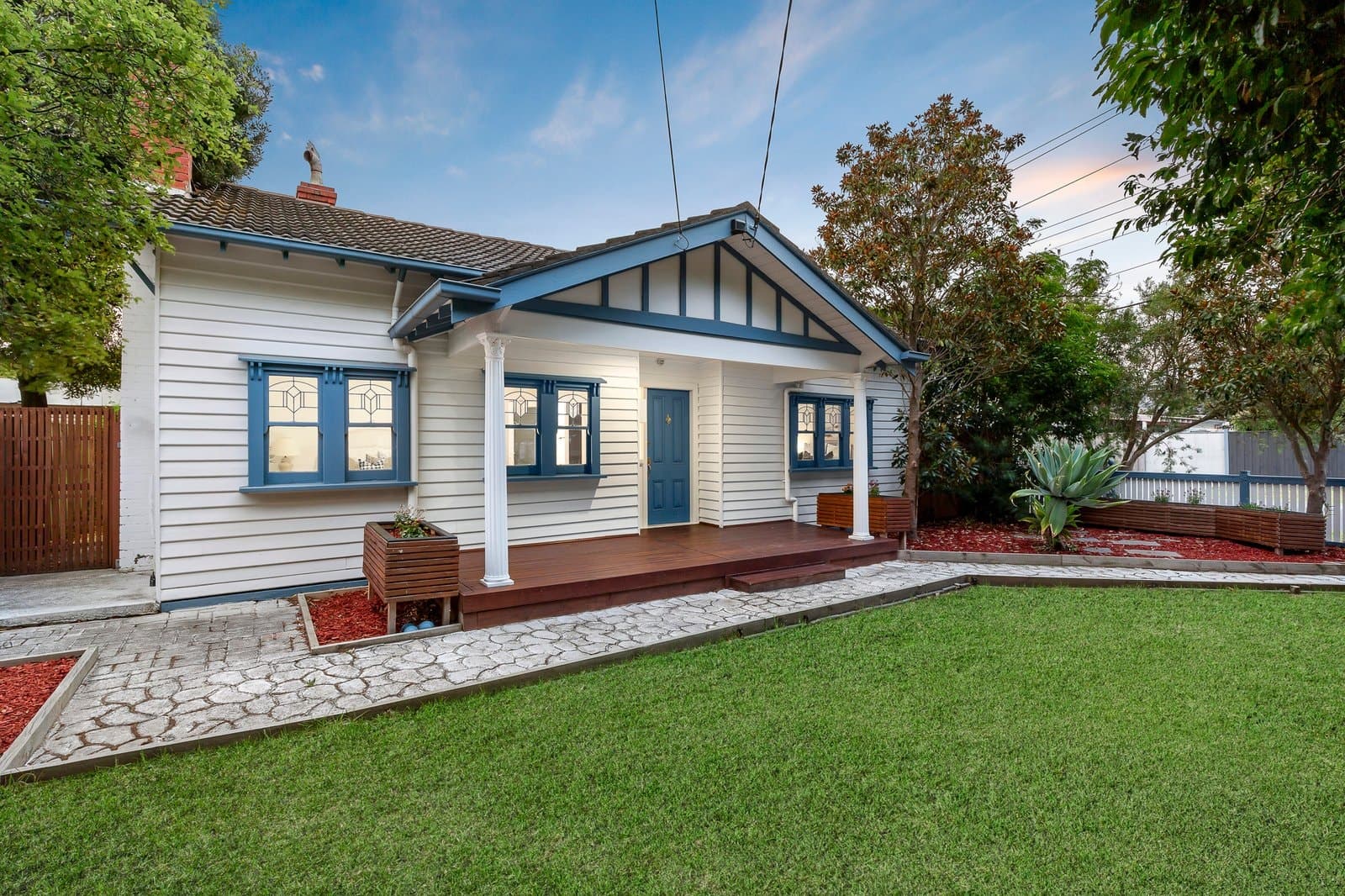 33 Station Avenue, McKinnon - Image 1