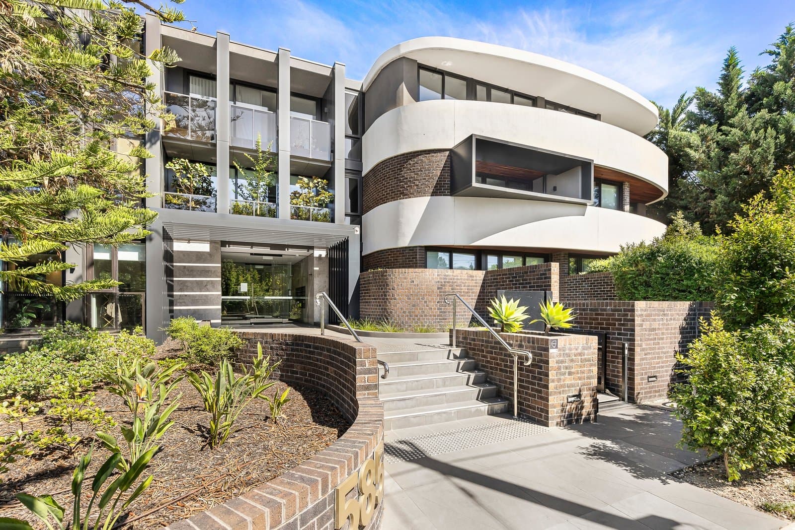 202/585 Burke Road, Camberwell - Image 1