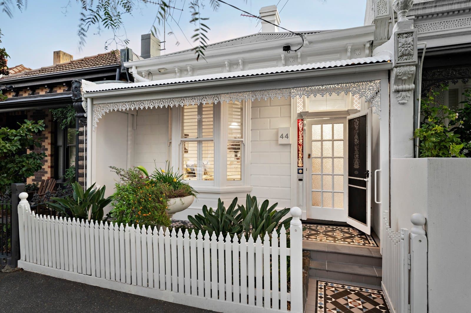 44 Reed Street, Albert Park - Image 1