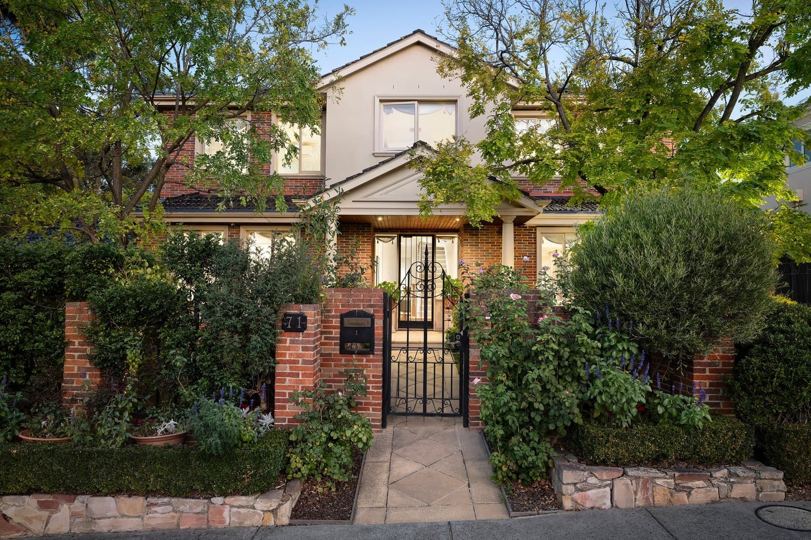 1/71 Through Road, Camberwell - Image 1