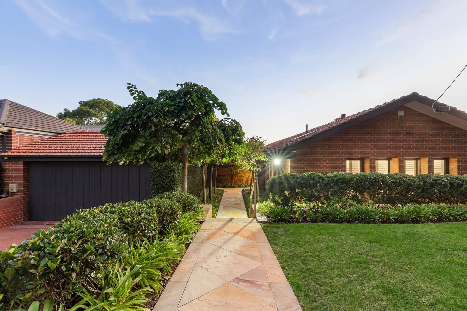 22 Range Street, Camberwell - Image 1