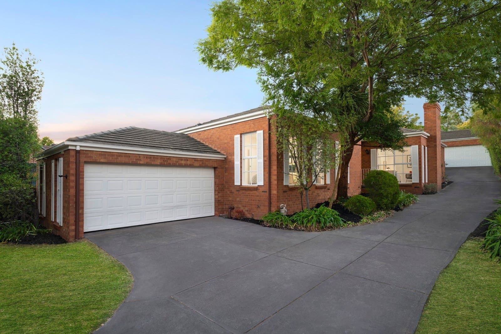 1/37 Clifton Road, Hawthorn East - Image 1
