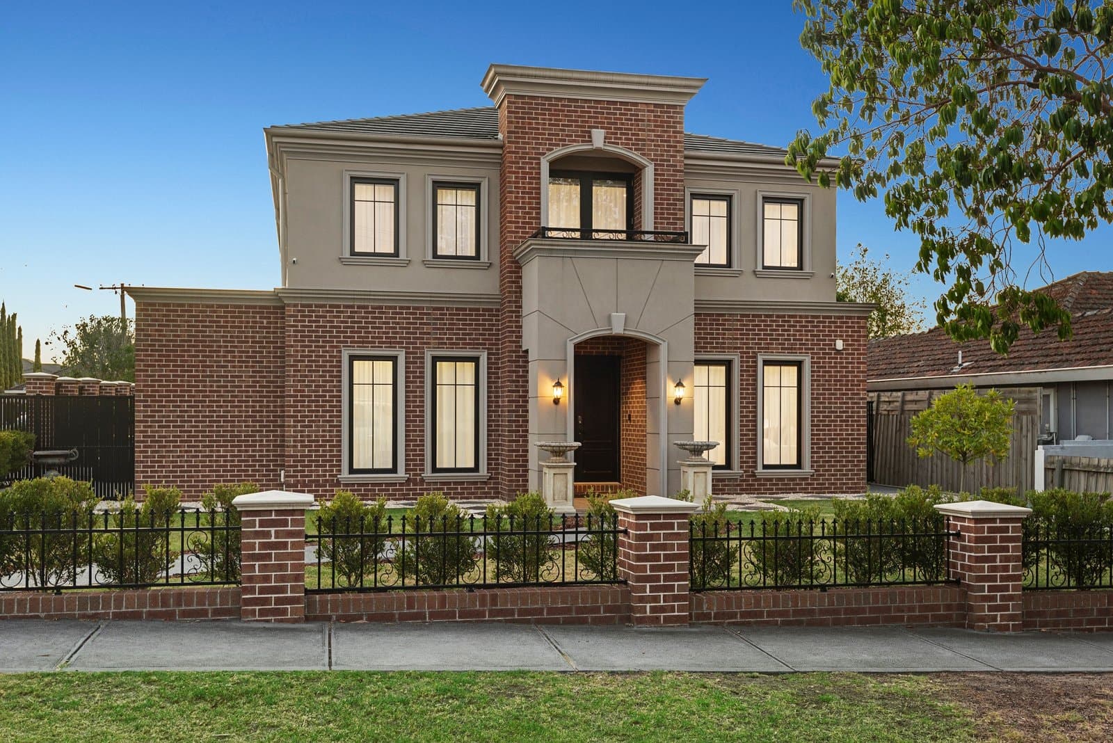 9 Banool Road, Surrey Hills - Image 1
