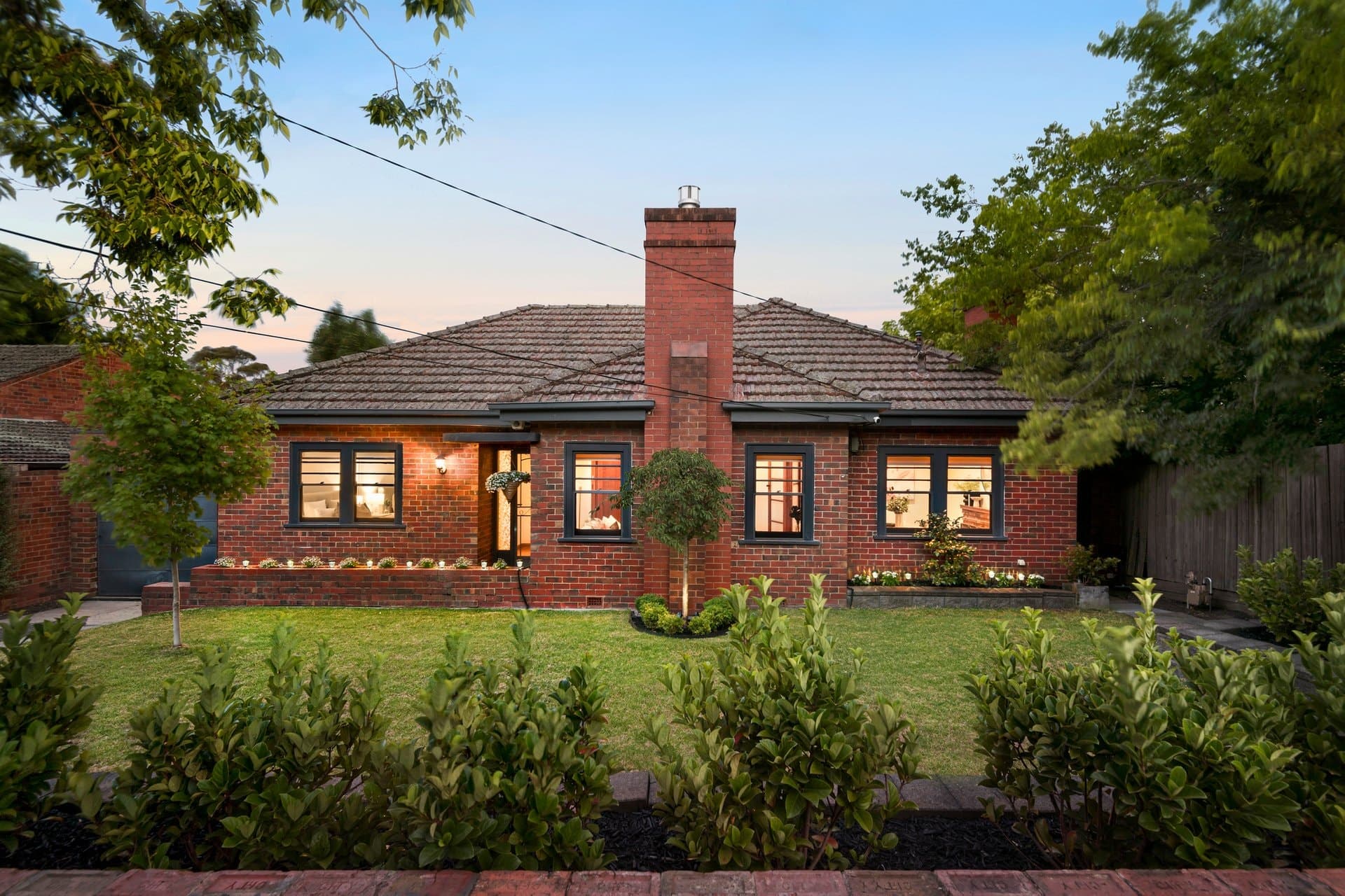 33 Cairnes Crescent, Malvern East - Image 1