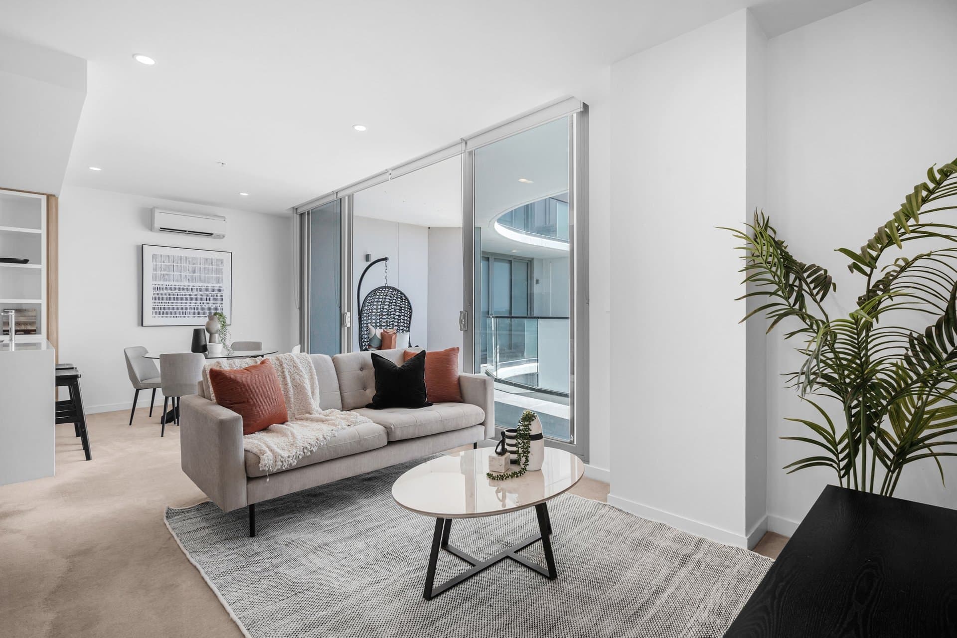 610/1 Grosvenor Street, Doncaster - Image 1