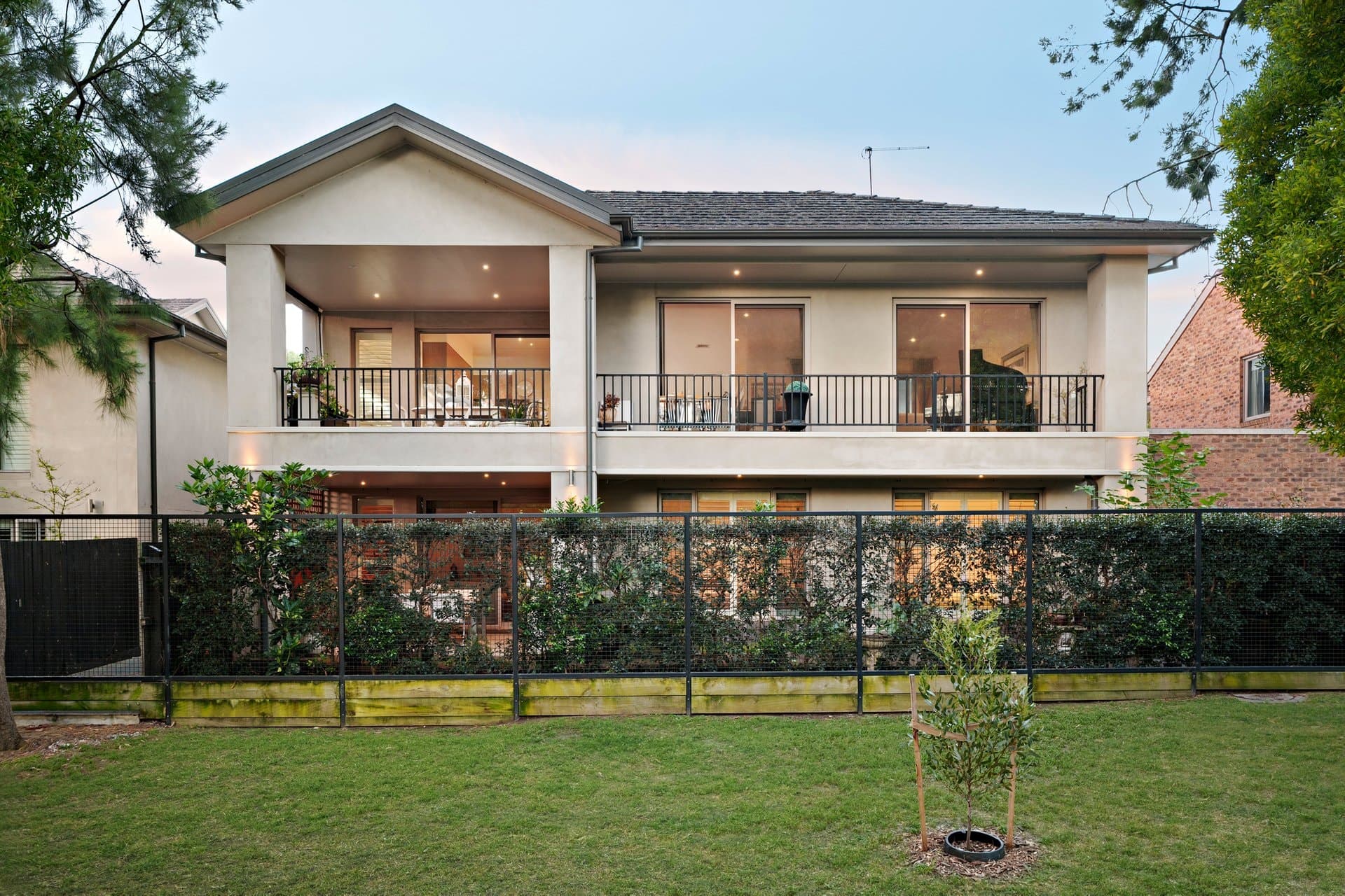 2/44 Warburton Road, Canterbury - Image 1