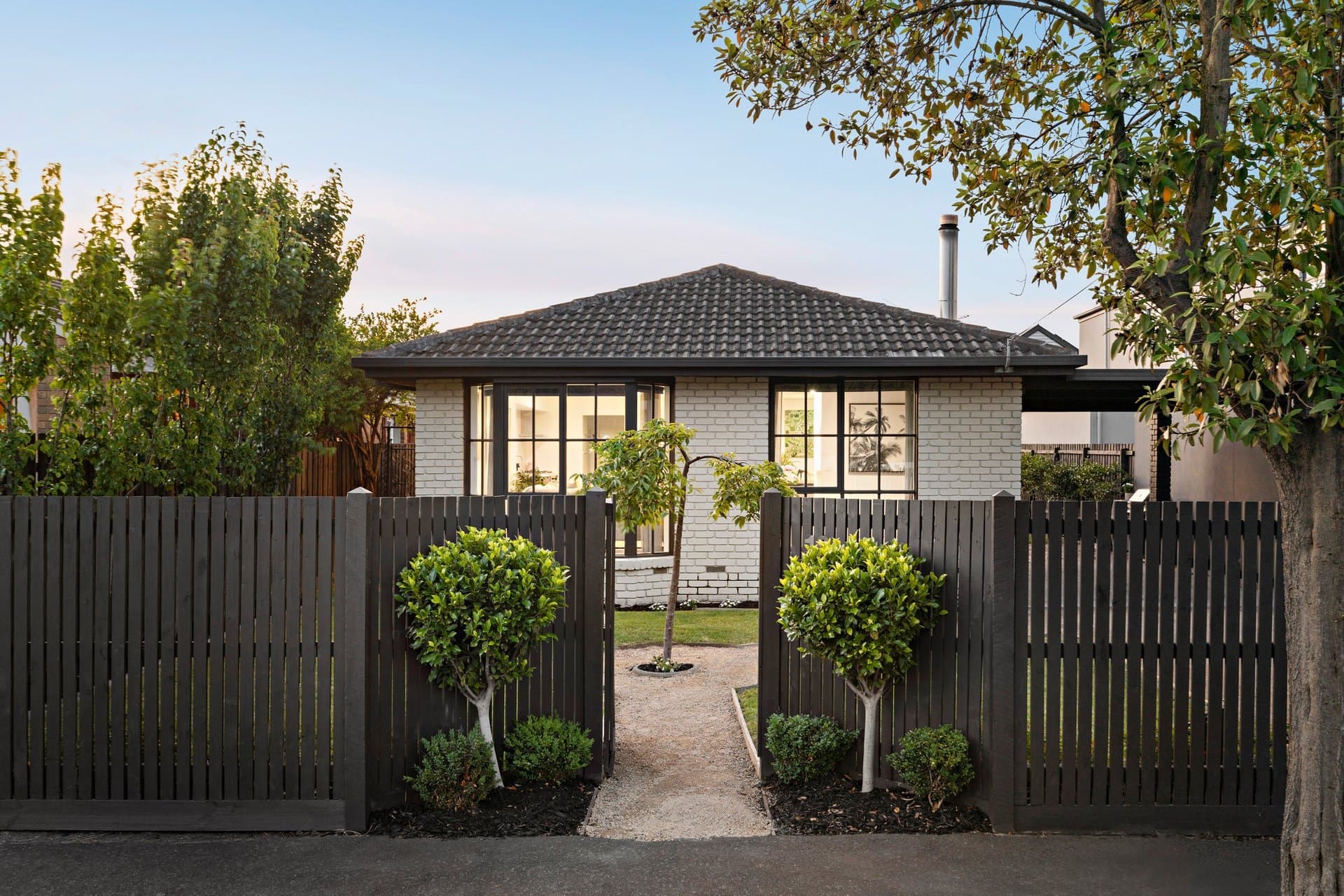 19 Roseberry Avenue, Brighton East - Image 1