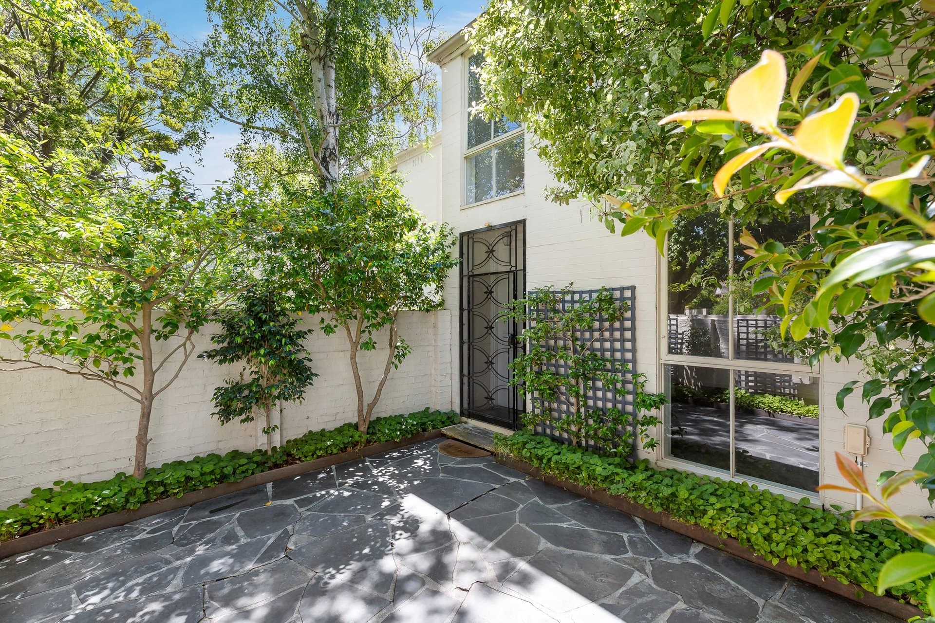 68 Albany Road, Toorak - Image 1