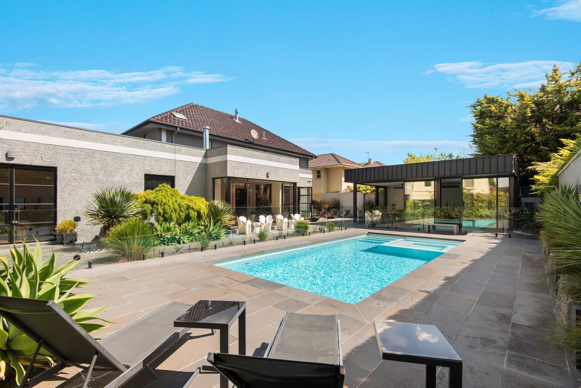 14A Madden Grove, Kew - Image 1