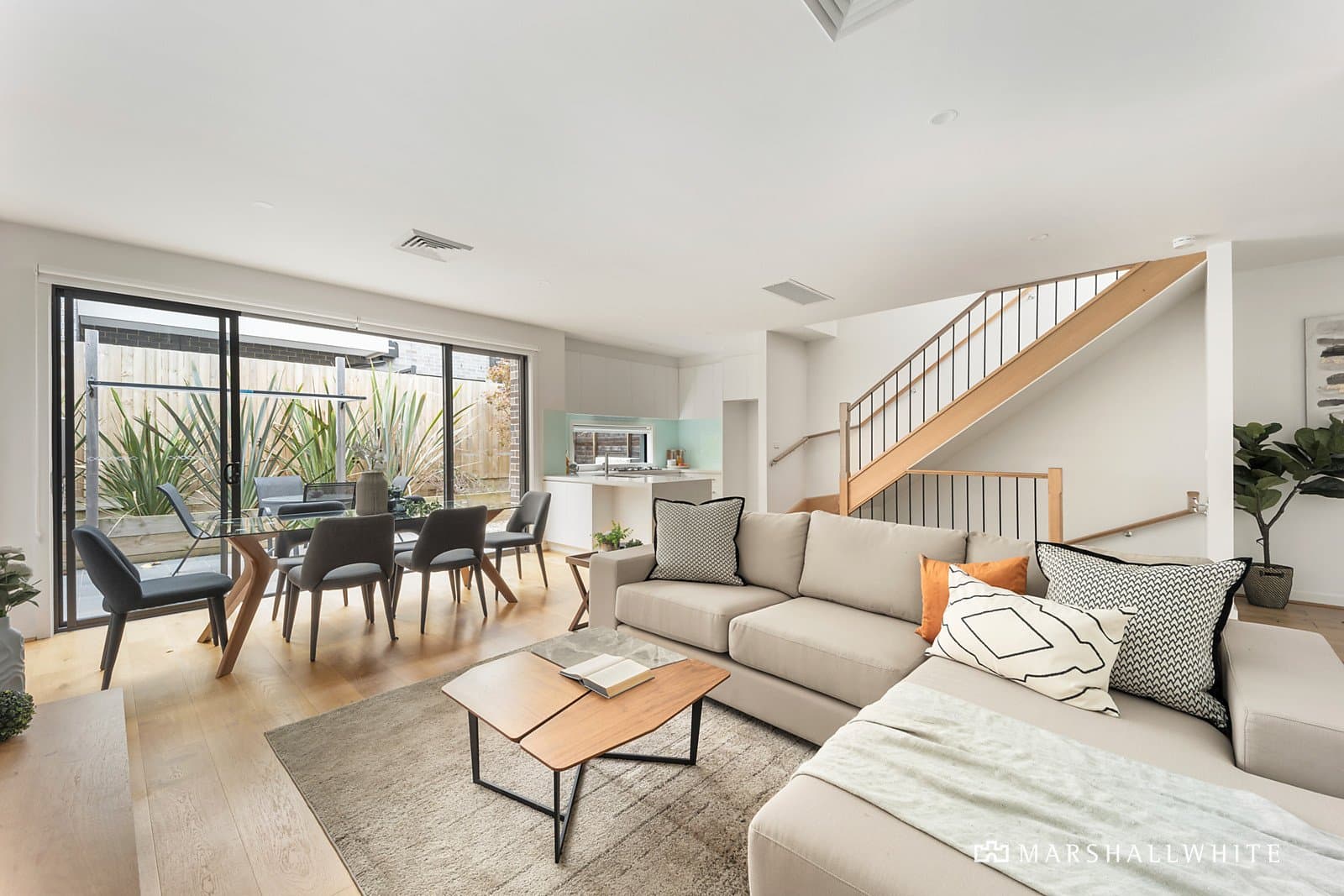 3/1307 Toorak Road, Camberwell - Image 1