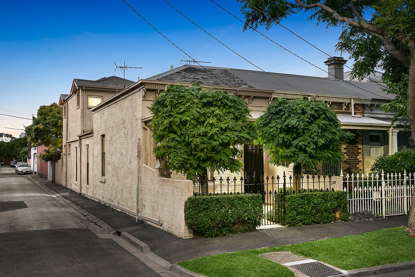 34 Finlay Street, Albert Park - Image 1