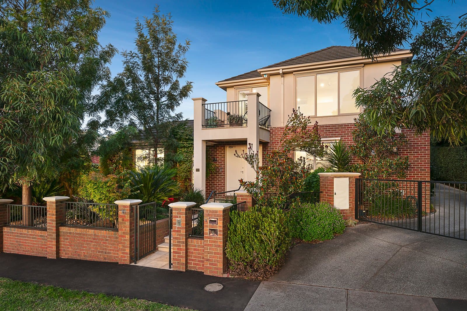 1/10 Yerrin Street, Balwyn - Image 1