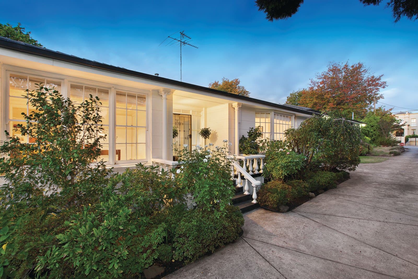 2/64 Kooyongkoot Road, Hawthorn - Image 1