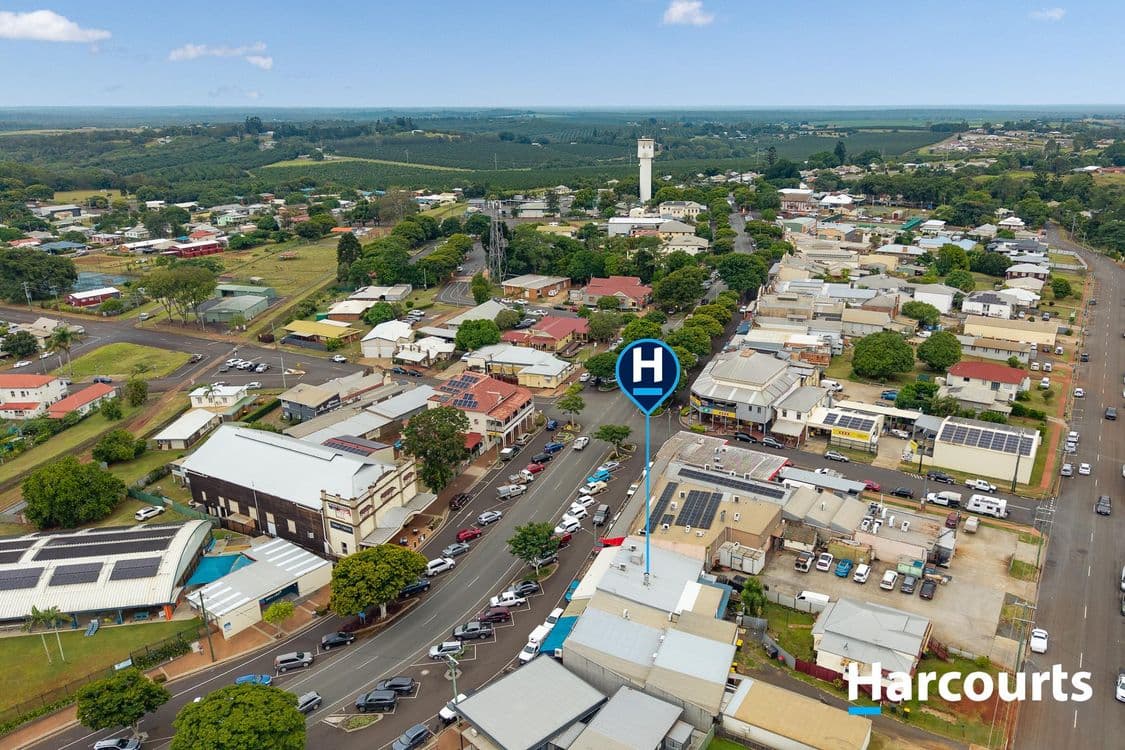 122 Churchill Street, CHILDERS, QLD 4660, Childers - Image 1