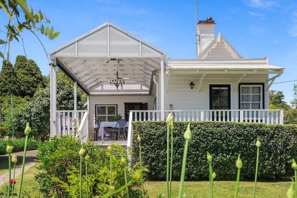 11 Elizabeth Street, Moss Vale - Image 1