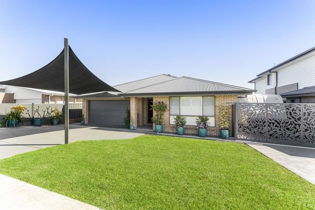 36 McKinnon Street, Wyee - Image 1