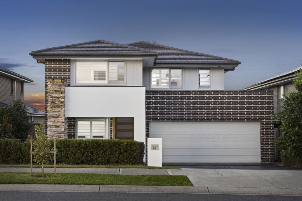 84 Sundowner Parkway (gables), Box Hill - Image 1