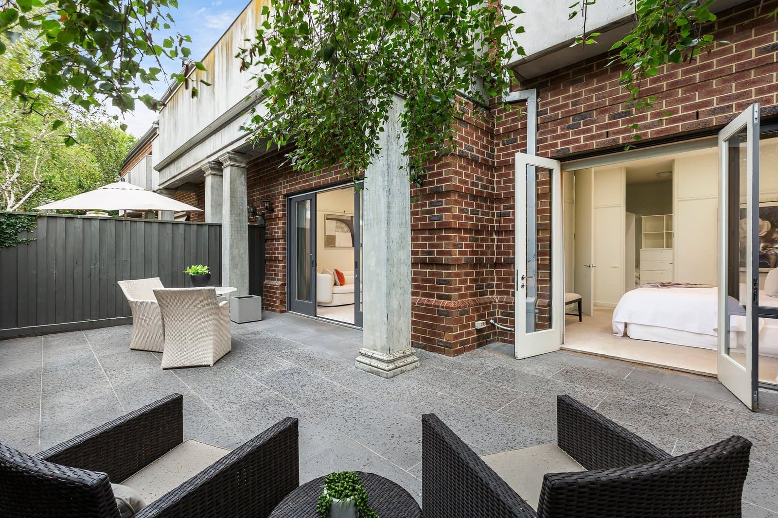 5/5 Woorigoleen Road, Toorak - Image 1