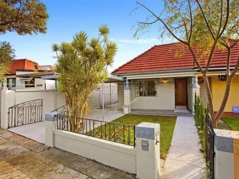 805/97 Dalmeny Avenue, Eastgardens - Image 1