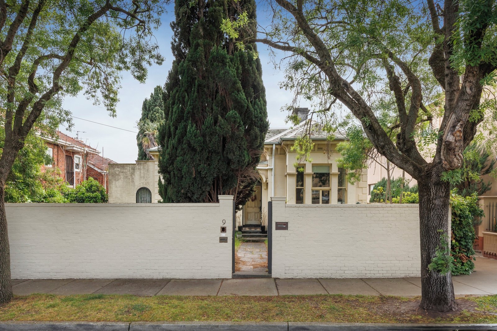 9 Washington Street, Toorak - Image 1