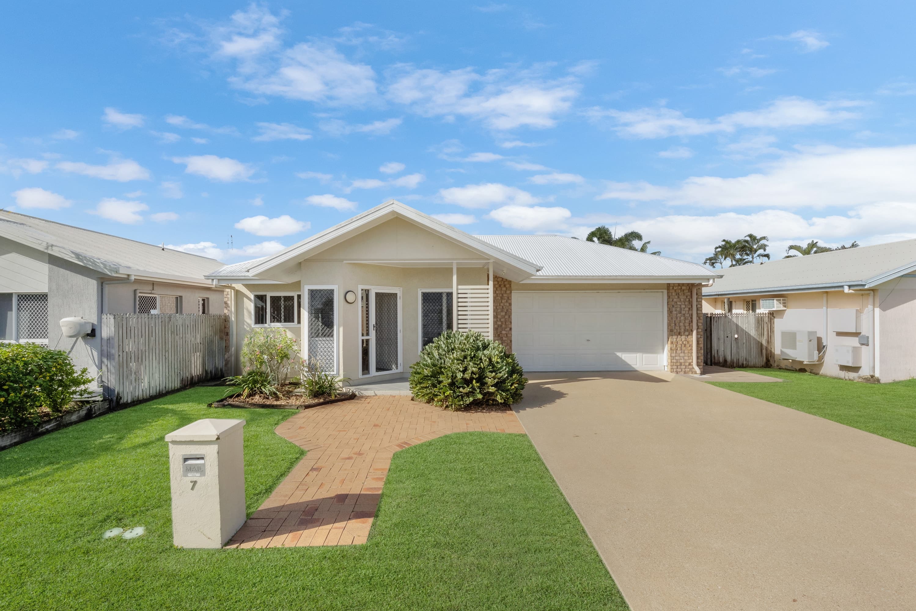 7 Conferta Court, Kirwan - Image 1