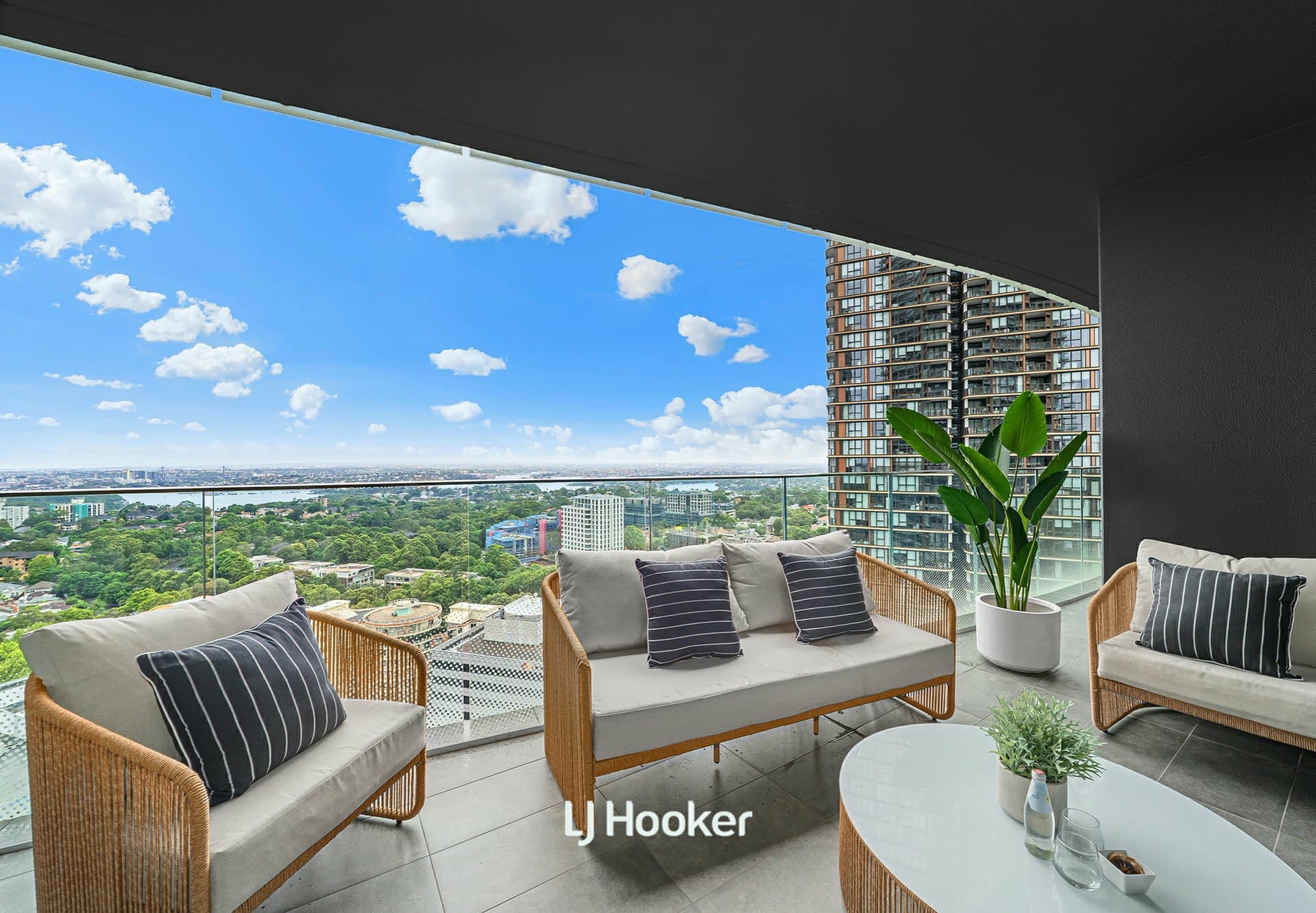 1810/500 Pacific Highway, St Leonards, St Leonards - Image 1
