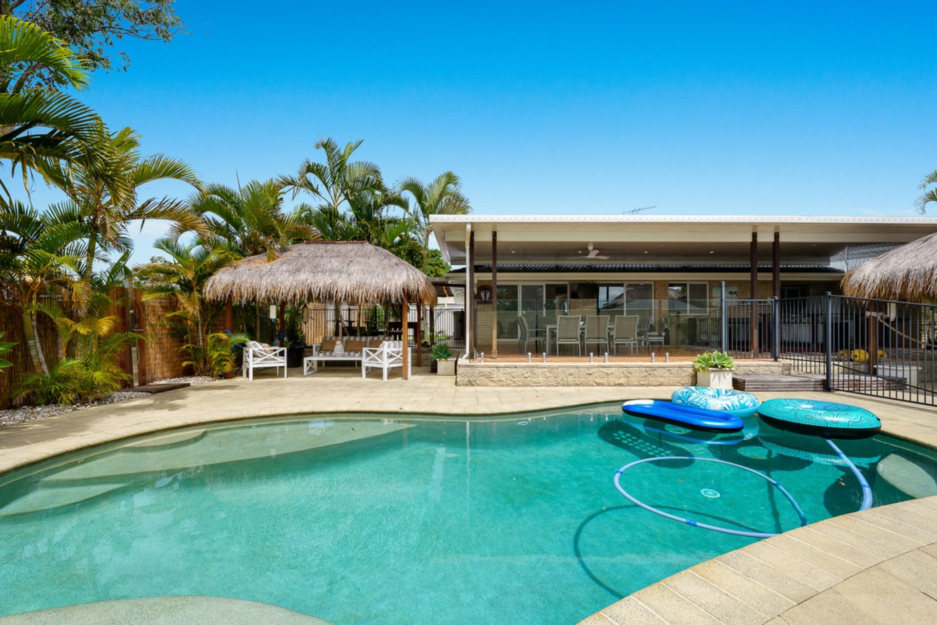 21 Chardonnay Court, Thornlands, Thornlands - Image 1