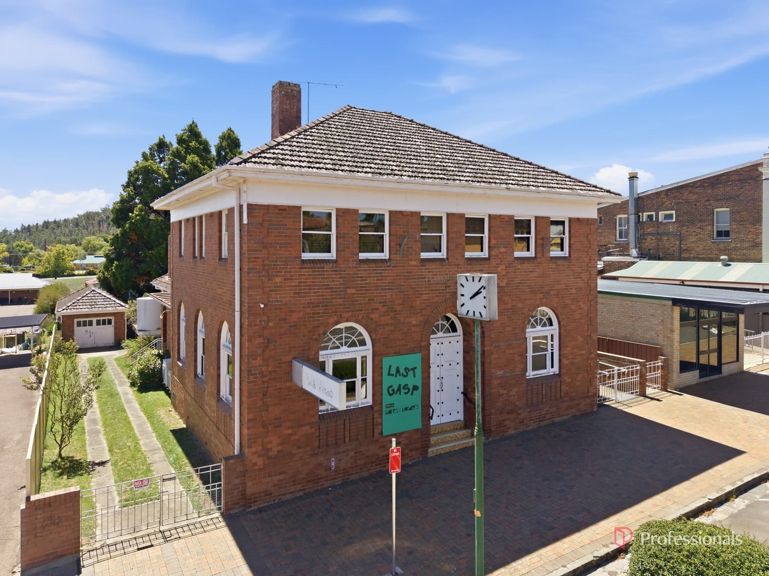 35 Bridge Street, Uralla NSW 2358, Uralla - Image 1