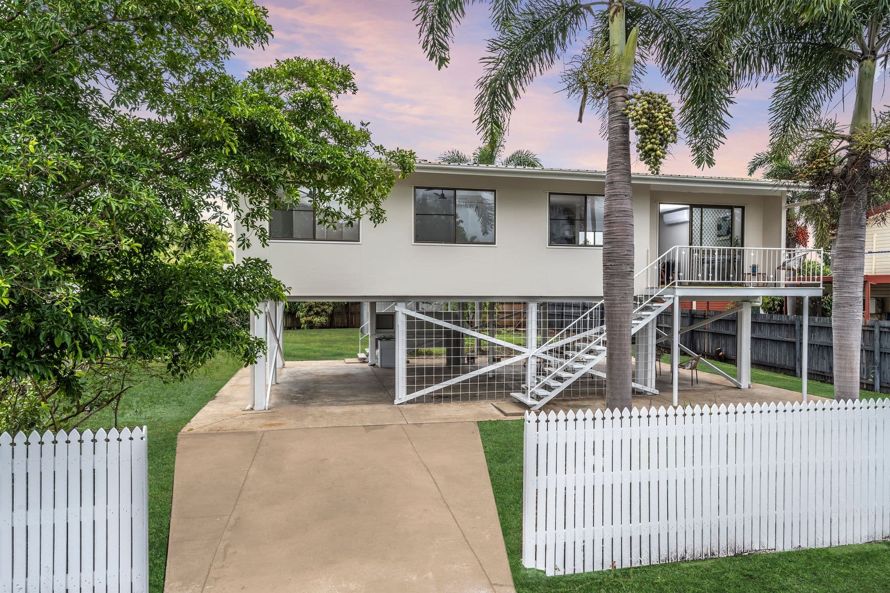 17 Buchanan Street, Mount Louisa, QLD 4814, Mount Louisa - Image 1