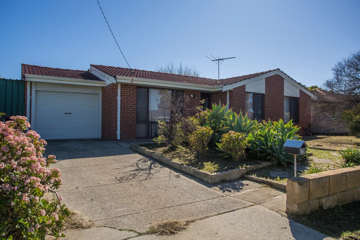 21 Cunningham Loop, Mirrabooka, WA, Mirrabooka - Image 1