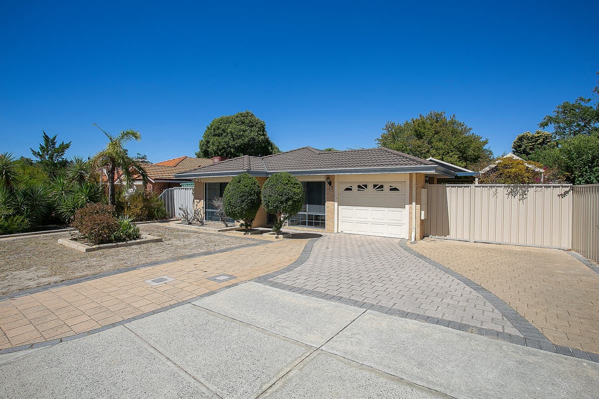 15 Sinai Place, Lockridge, WA, Lockridge - Image 1