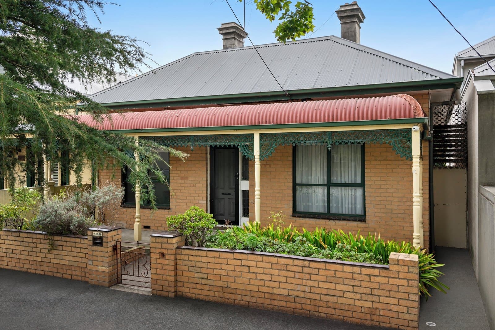 205 Richardson Street, Middle Park - Image 1