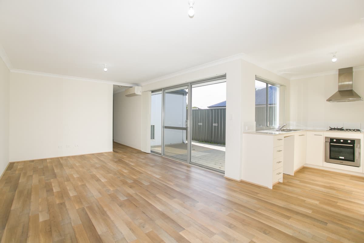 2/33 Evelyn Street, Gosnells, WA, Gosnells - Image 1