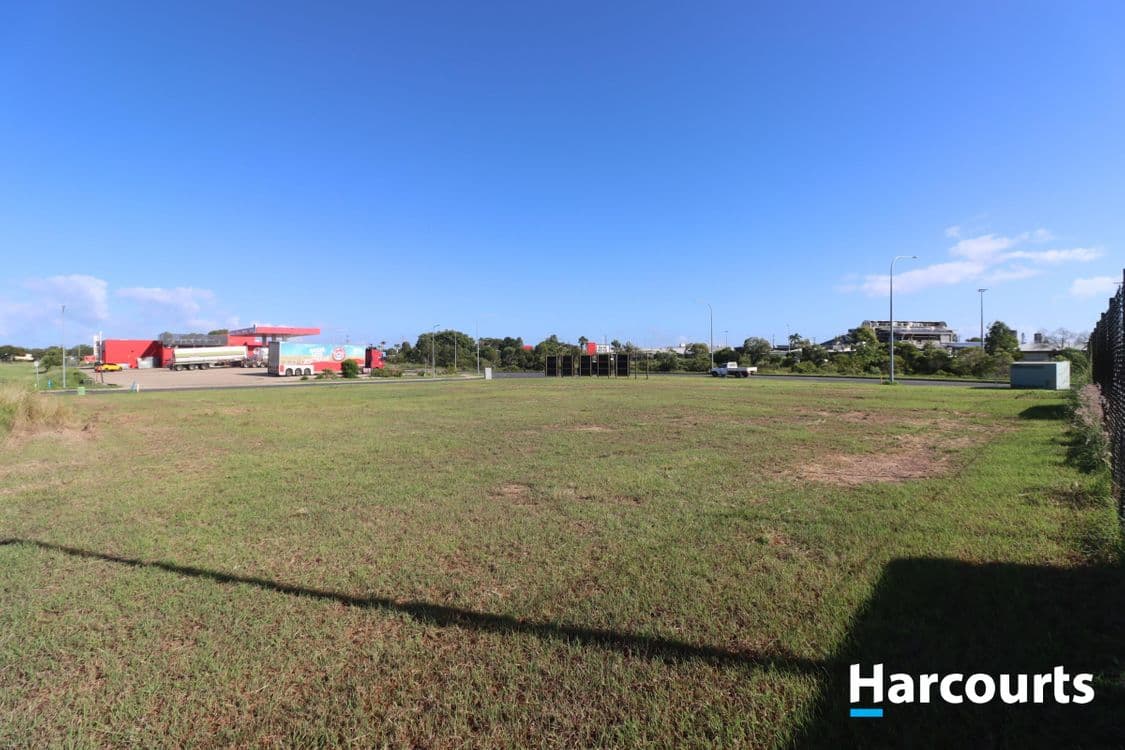6 AIRPORT DRIVE, KENSINGTON, QLD 4670, Kensington - Image 1