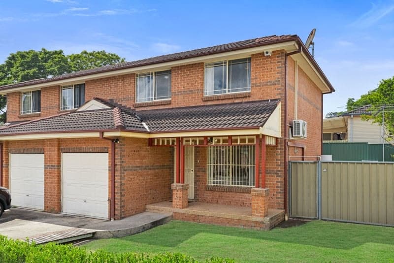 2/10 Sheehan Street, Wentworthville, Wentworthville - Image 1