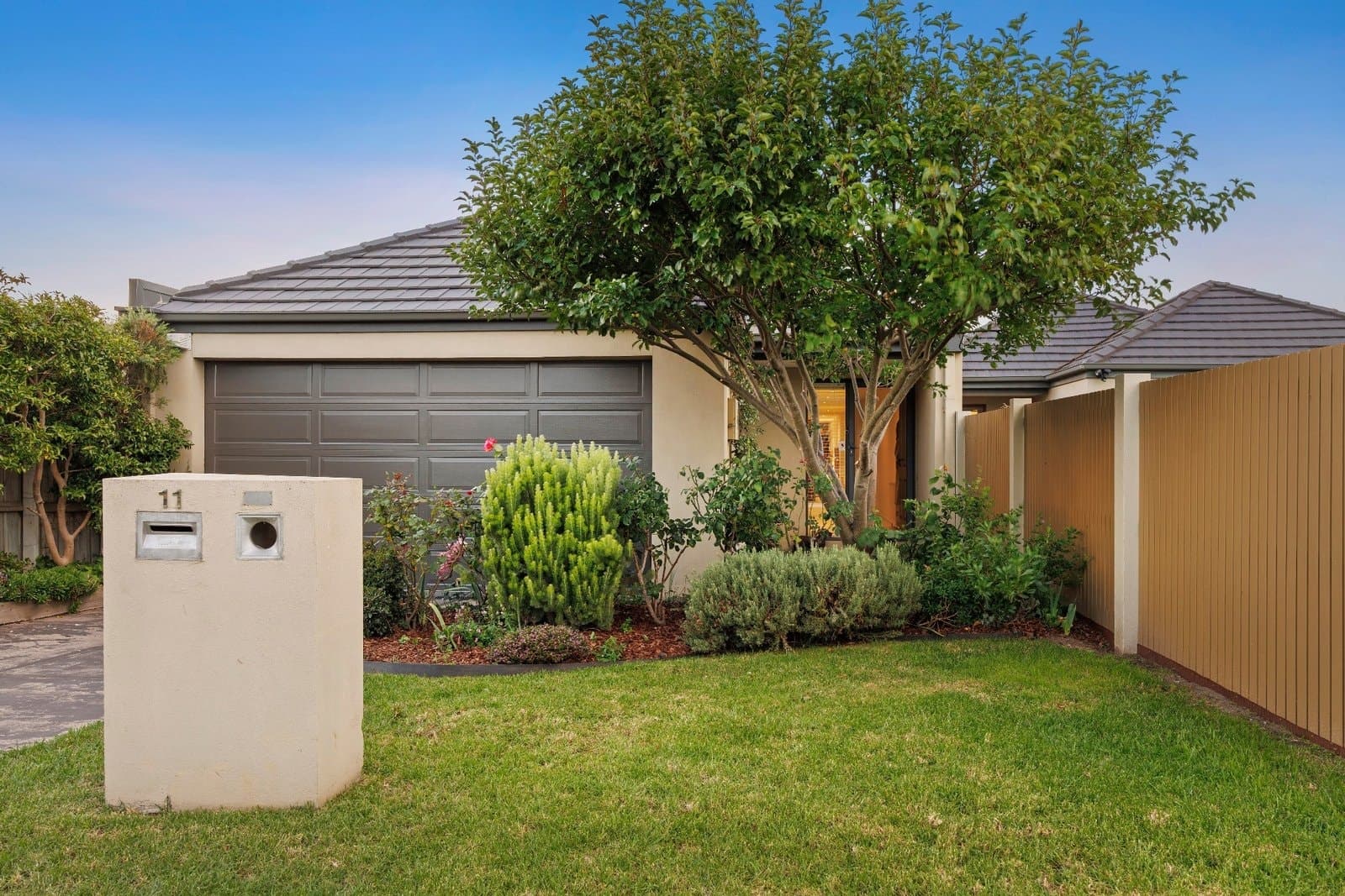11 Dalsten Grove, Mount Eliza - Image 1
