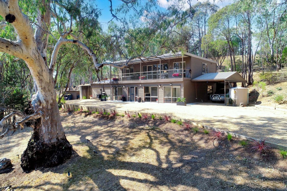 109 Cummins Road, HOWES CREEK, VIC 3723, Howes Creek - Image 1